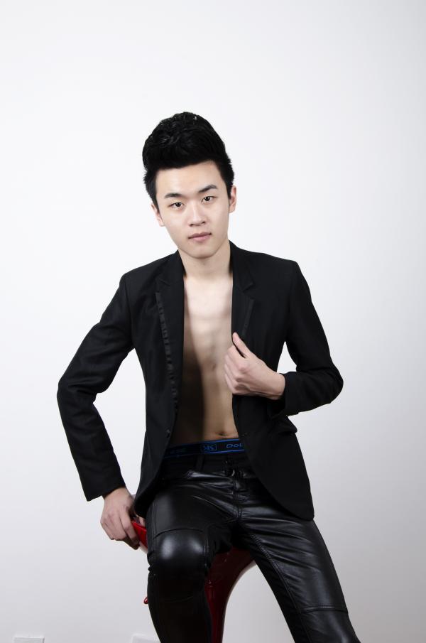 色模第二期耿彬