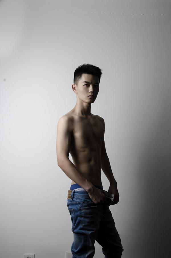 色模第八期吴漾