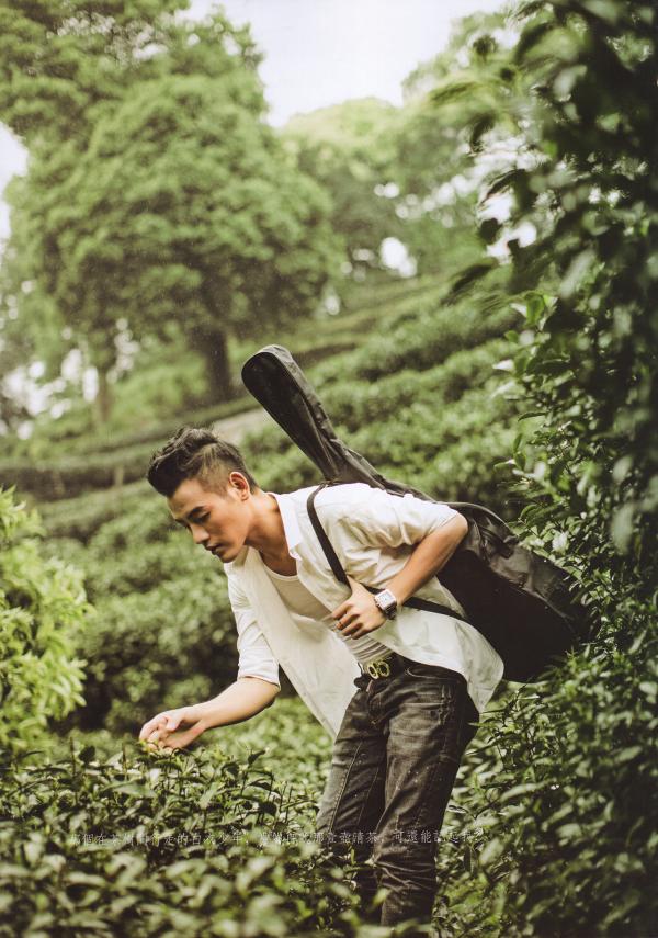 謝梓秋男性ヌード写真集「LOVE-Entanglement」-茶顏