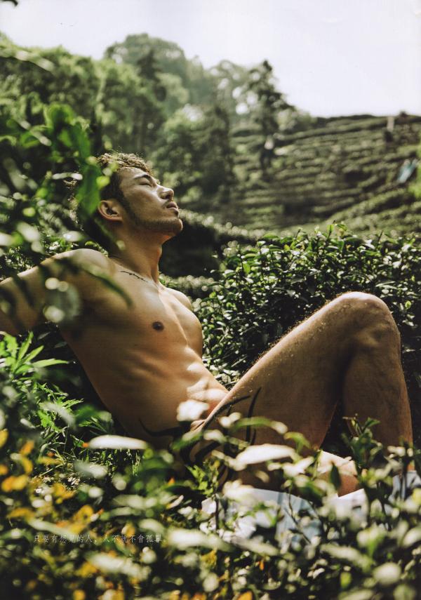 謝梓秋男性ヌード写真集「LOVE-Entanglement」-茶顏