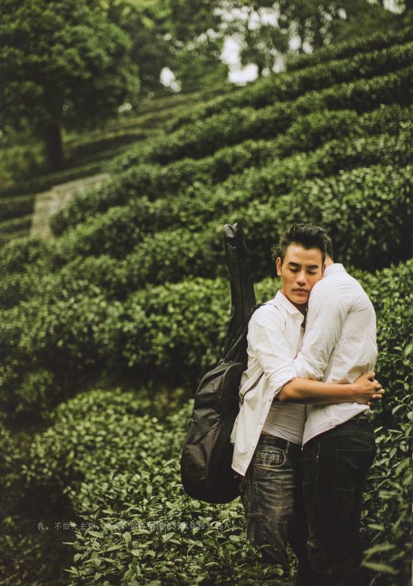 謝梓秋男性ヌード写真集「LOVE-Entanglement」-茶顏