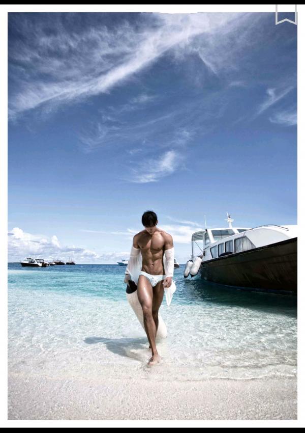 謝梓秋男性ヌード写真集「Naked-Osean」裸海之旅