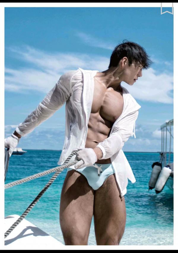 謝梓秋男性ヌード写真集「Naked-Osean」裸海之旅