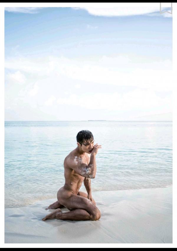 謝梓秋男性ヌード写真集「Naked-Osean」裸海之旅