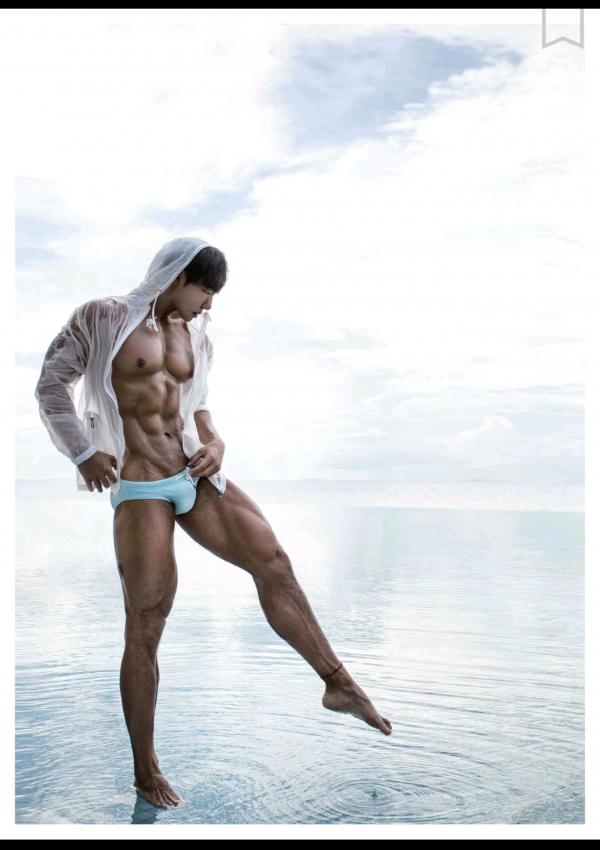 謝梓秋男性ヌード写真集「Naked-Osean」裸海之旅